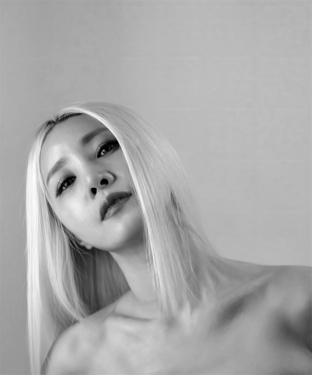 Singer Yumi - trot ballad Love Always Blooms Again